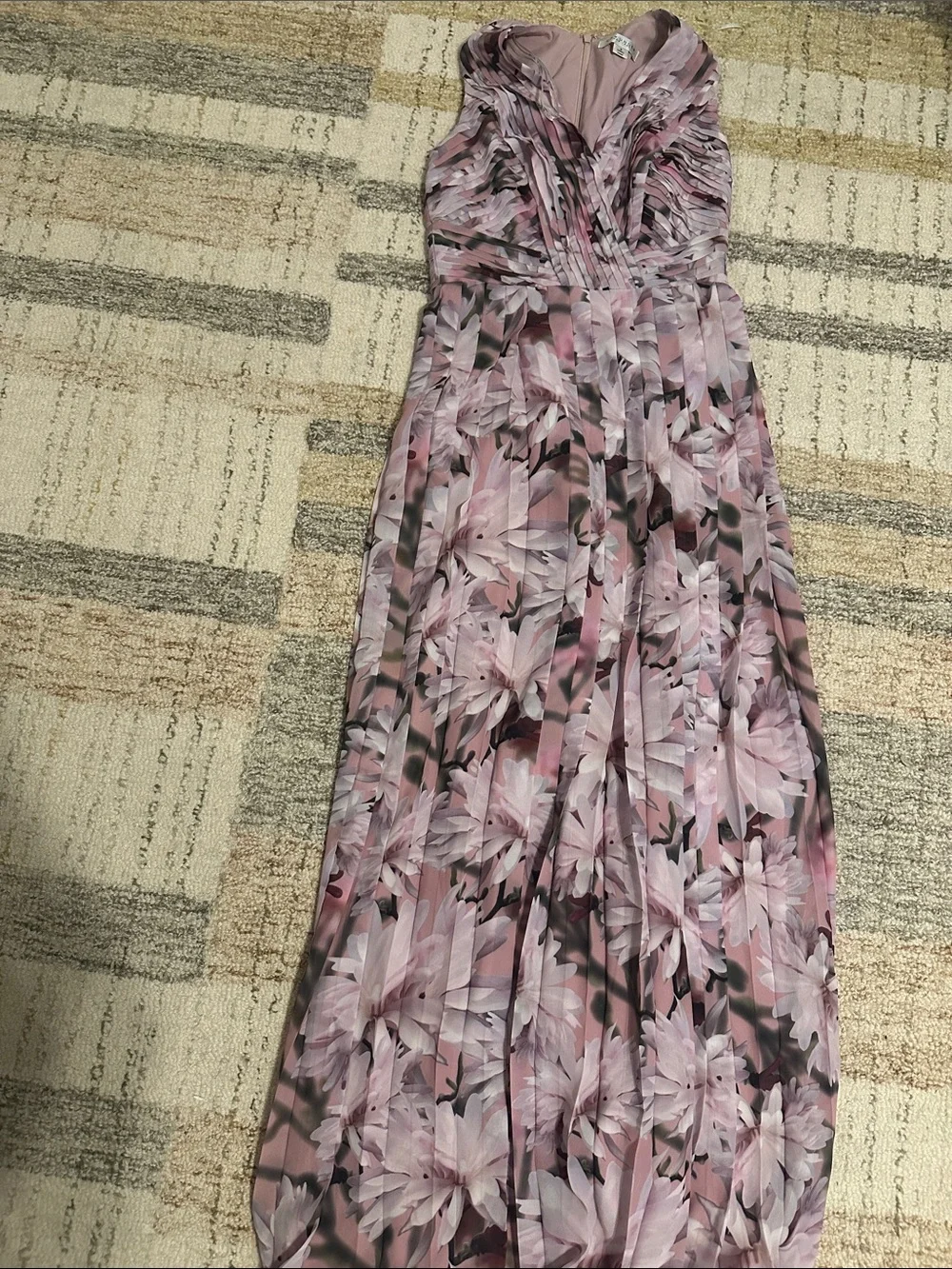 Kay Unger New York Maura Gown - Picture 2 of 9